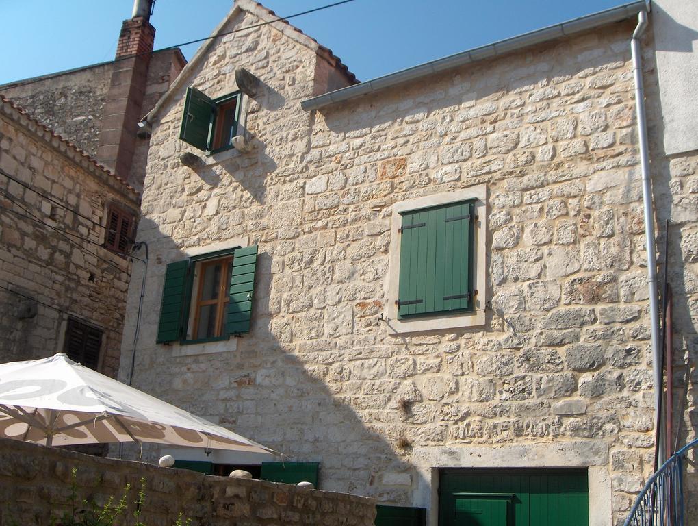 Guest House Lucijo Vrboska Luaran gambar