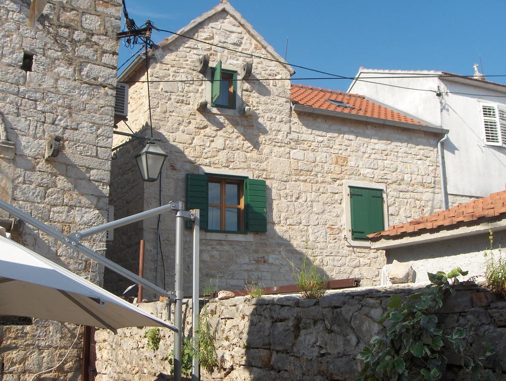 Guest House Lucijo Vrboska Luaran gambar
