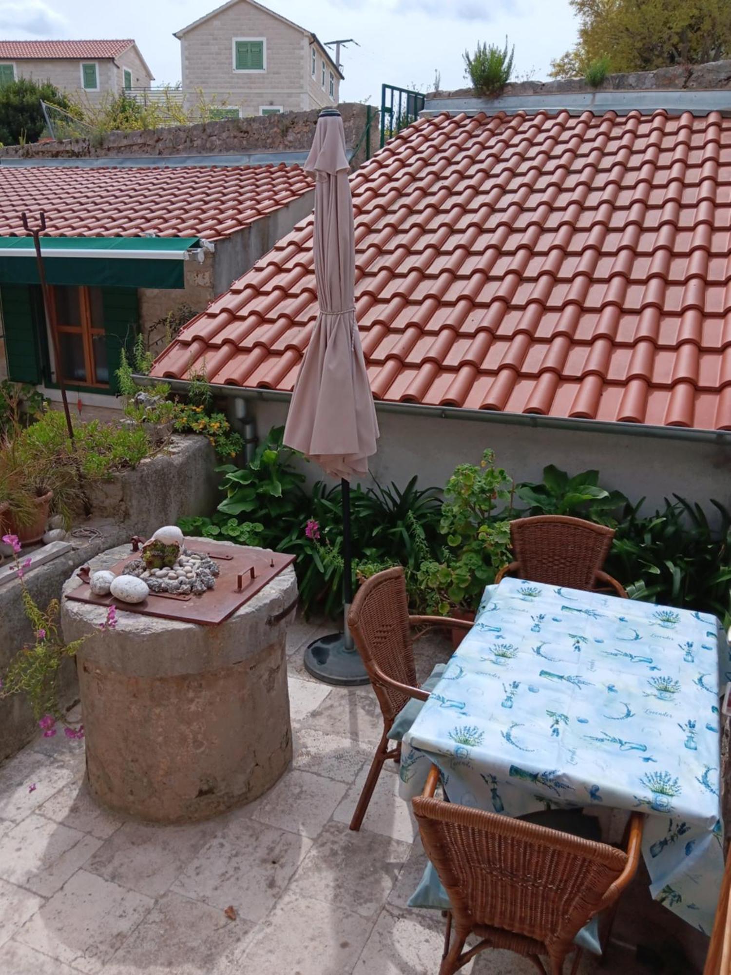 Guest House Lucijo Vrboska Bilik gambar