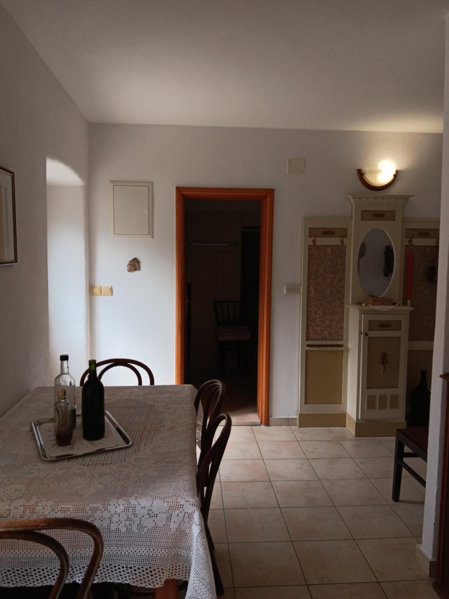 Guest House Lucijo Vrboska Bilik gambar