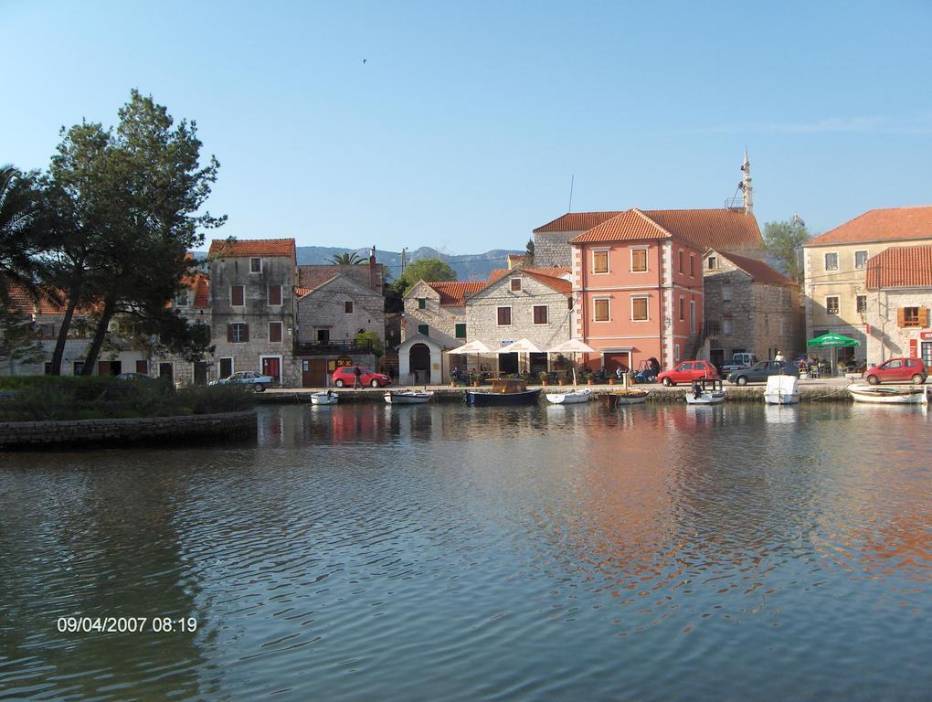 Guest House Lucijo Vrboska Luaran gambar